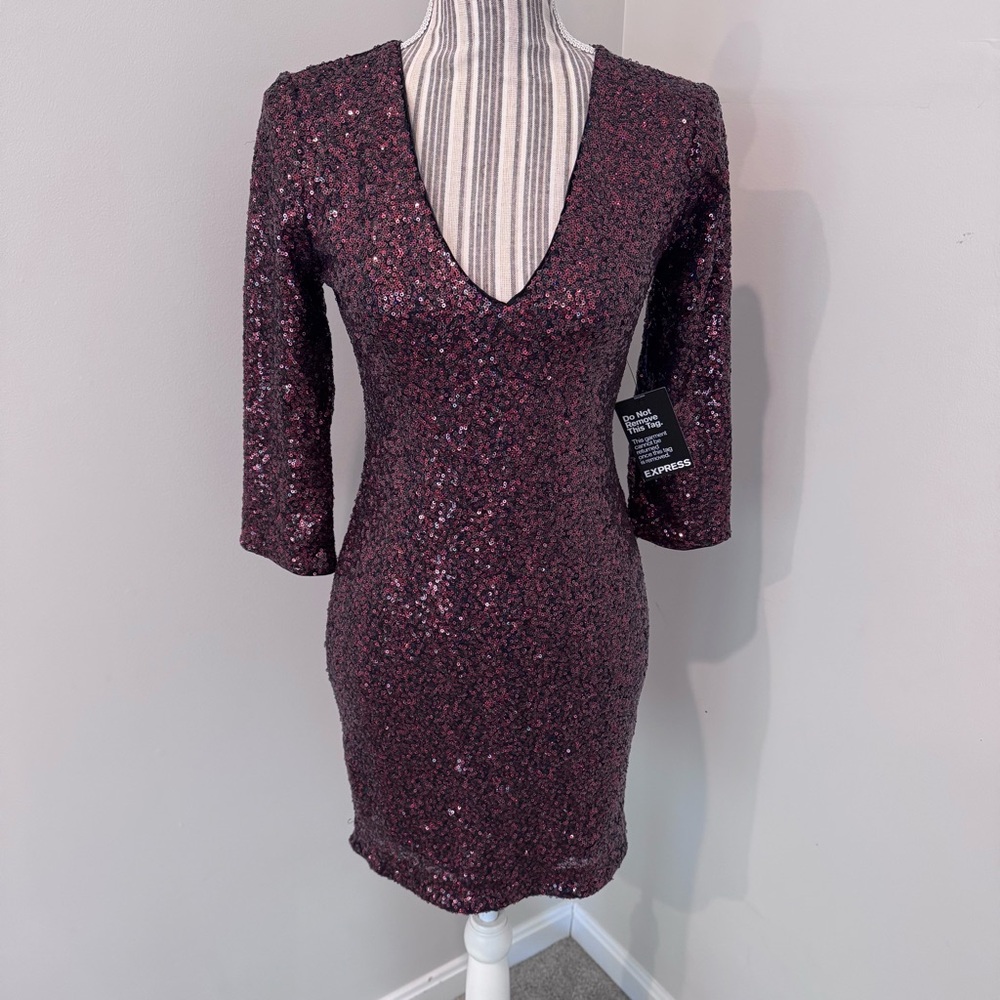 Express Sequin Cocktail Dress Maroon Deep V-Neck Mini Bodycon Party Sz 2 XS NWT